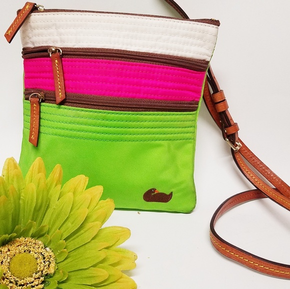 Dooney & Bourke Handbags - Dooney & Bourke Crossbody EUC
